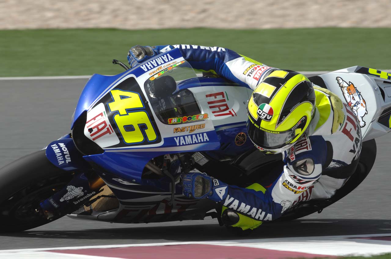 MotoGp, Rossi sesto in qualifica rallentato da problemi con le gomme