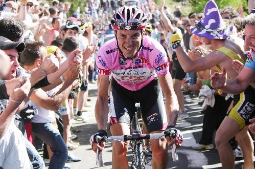 Ivan Basso, a Lugano di nuovo leader