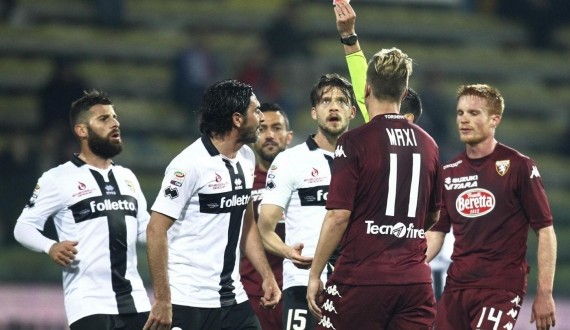 Serie A, squalifiche: Lucarelli fuori 3 turni, Inter senza Icardi
