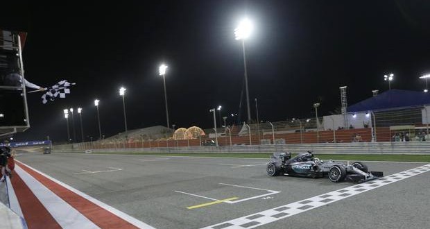 F1, GP Bahrain: Hamilton imprendibile, Raikkonen 2°, Vettel 5°