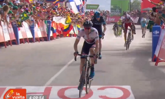 Vuelta 2015, incontenibile Dumoulin: batte Froome ed è maglia rossa