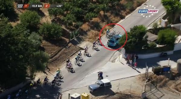 Vuelta 2015, Vincenzo Nibali espulso. Lo Squalo: “Tutti pronti a gettare fango”