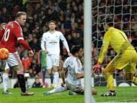 Rooney gol di tacco Manchester United Premier League, foto Epa