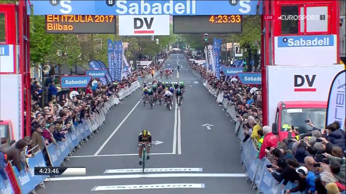 Giro dei Paesi Baschi 2017, stoccata di Roglic a Bilbao. Terzo Visconti