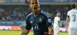 Aguero Argentina-Uruguay