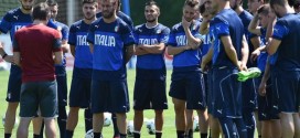 Azzurri al lavoro