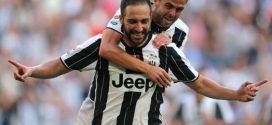 Higuain-Pjanic Juventus, foto Afp