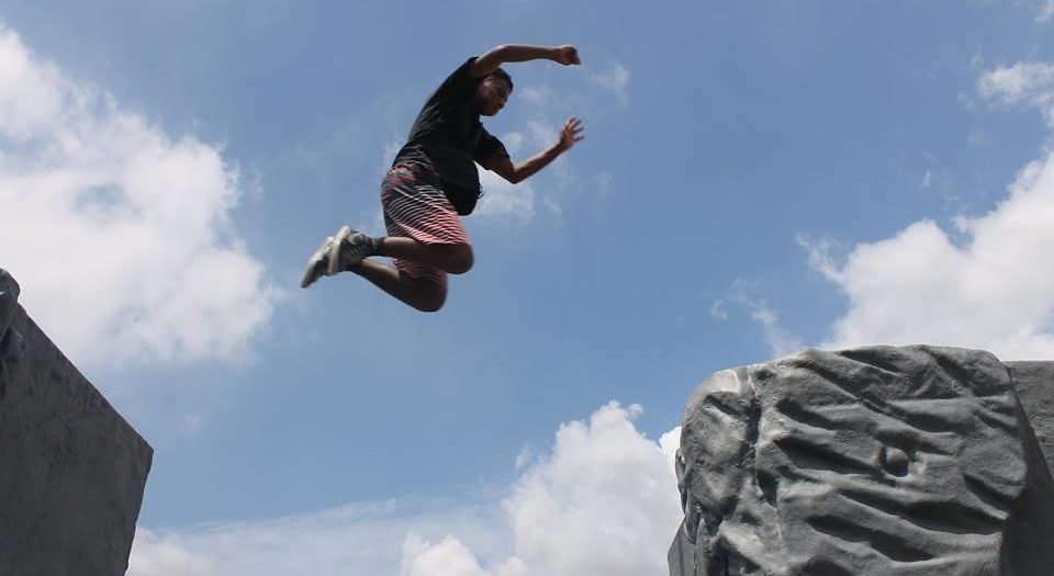 Parkour Urbano: Guida alla Disciplina del Movimento Libero