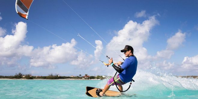 Imparare il Kitesurf: Vento in Popa verso l’Avventura